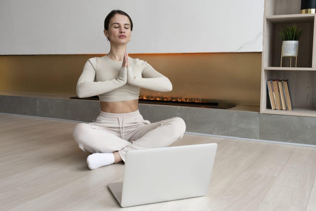 Is yoga good for endometriosis lifestyle changes?